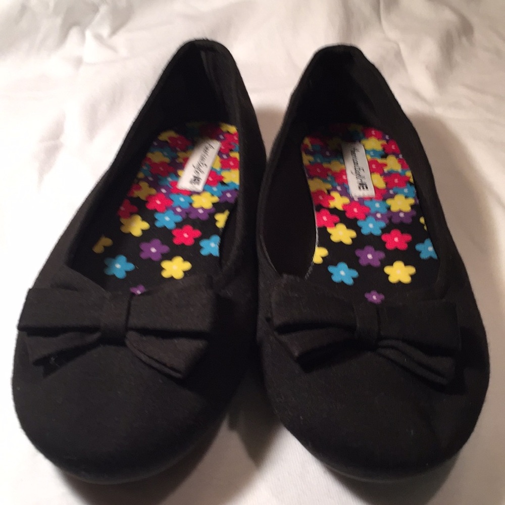 American Eagle Flat shoe